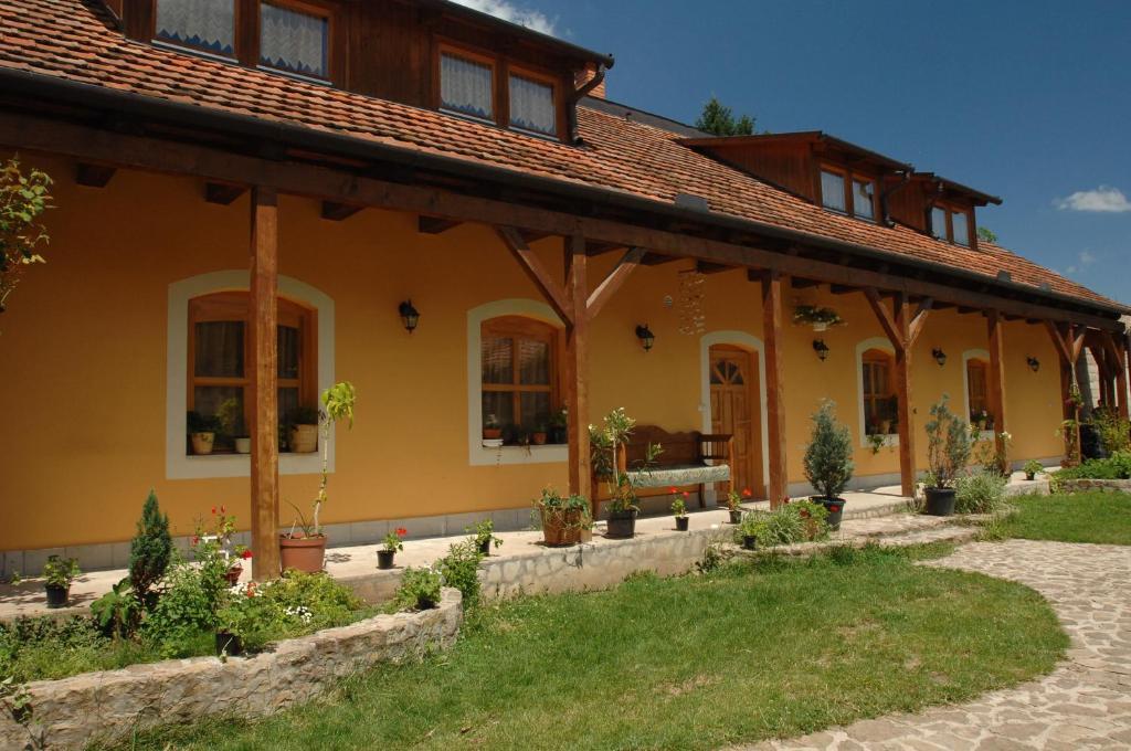 Eletfa Vendeghaz Hotel Eger Zewnętrze zdjęcie